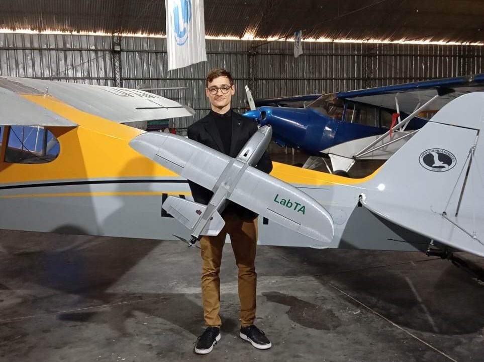 Su pasión por la aeronáutica fue clave en el desarrollo de su diseño. Foto: Gentileza.