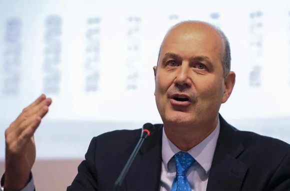 Sturzenegger, tras la sanción el DNU: «La emergencia está en la necesidad de dar una señal de que Argentina cambie de rumbo»