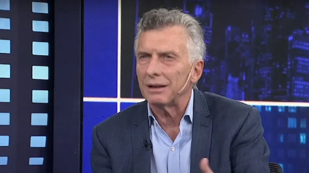 Mauricio Macri asume como presidente del PRO