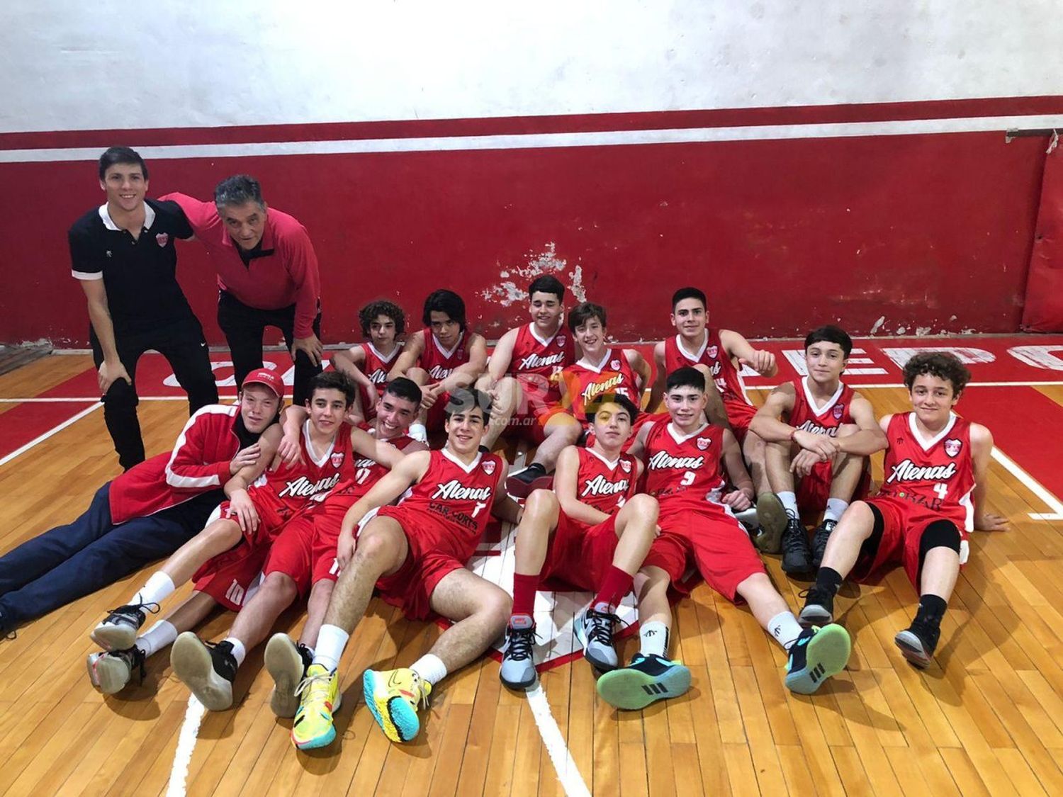 Deportivo Atenas entre los 8 mejores U15 de la provincia