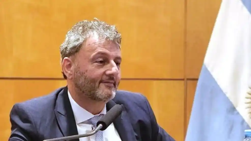 Omar Yasín, exsecretario de Trabajo.