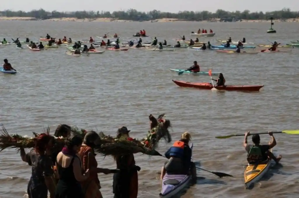 Ley de Humedales: partió desde Rosario una caravana de kayaks a Buenos Aires
