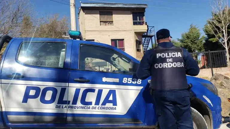 En la localidad cordobesa de Río Cuarto, un hombre de 36 años murió tras ser aplastado por el camión que él mismo reparaba