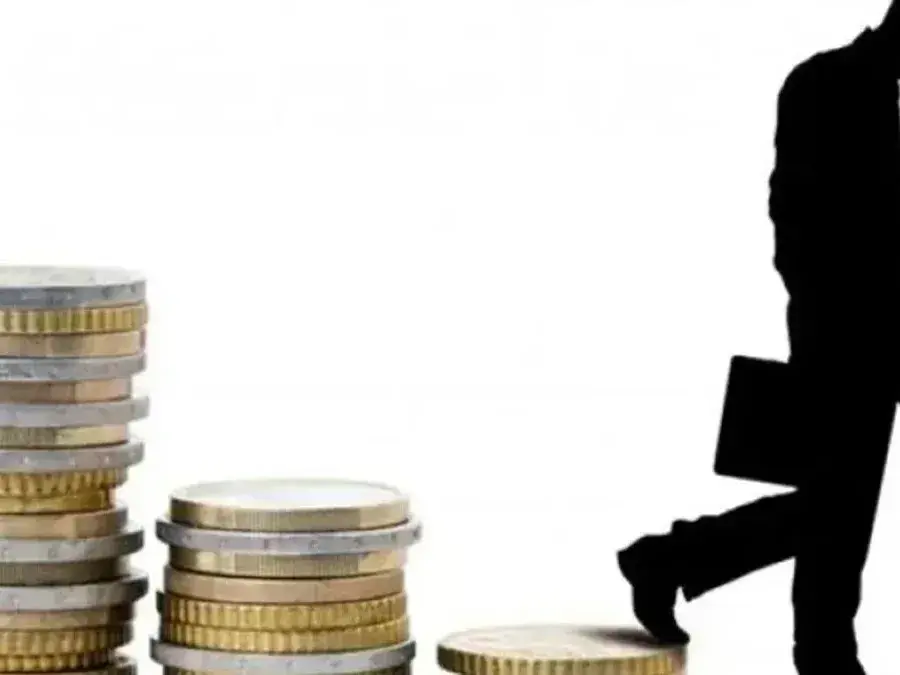 La economía argentina atraviesa una transición estructural con impacto en el empleo y los salarios