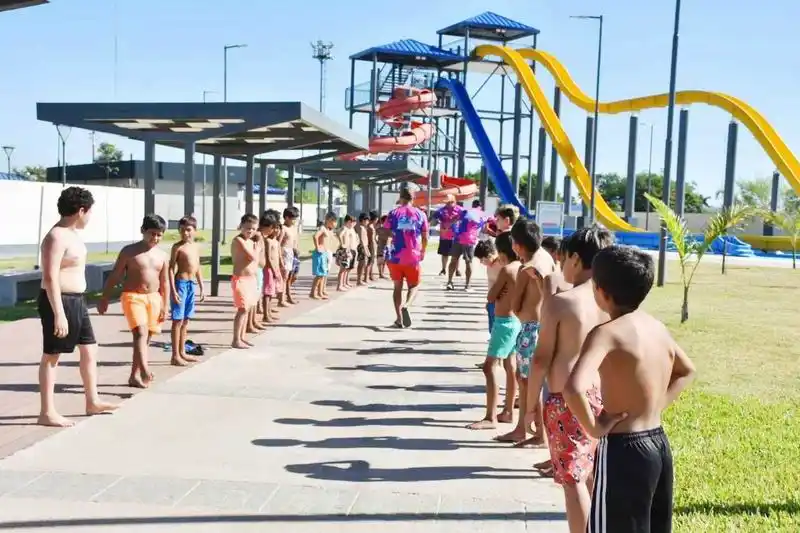 Nuevo módulo de la colonia de vacaciones en el parque acuático