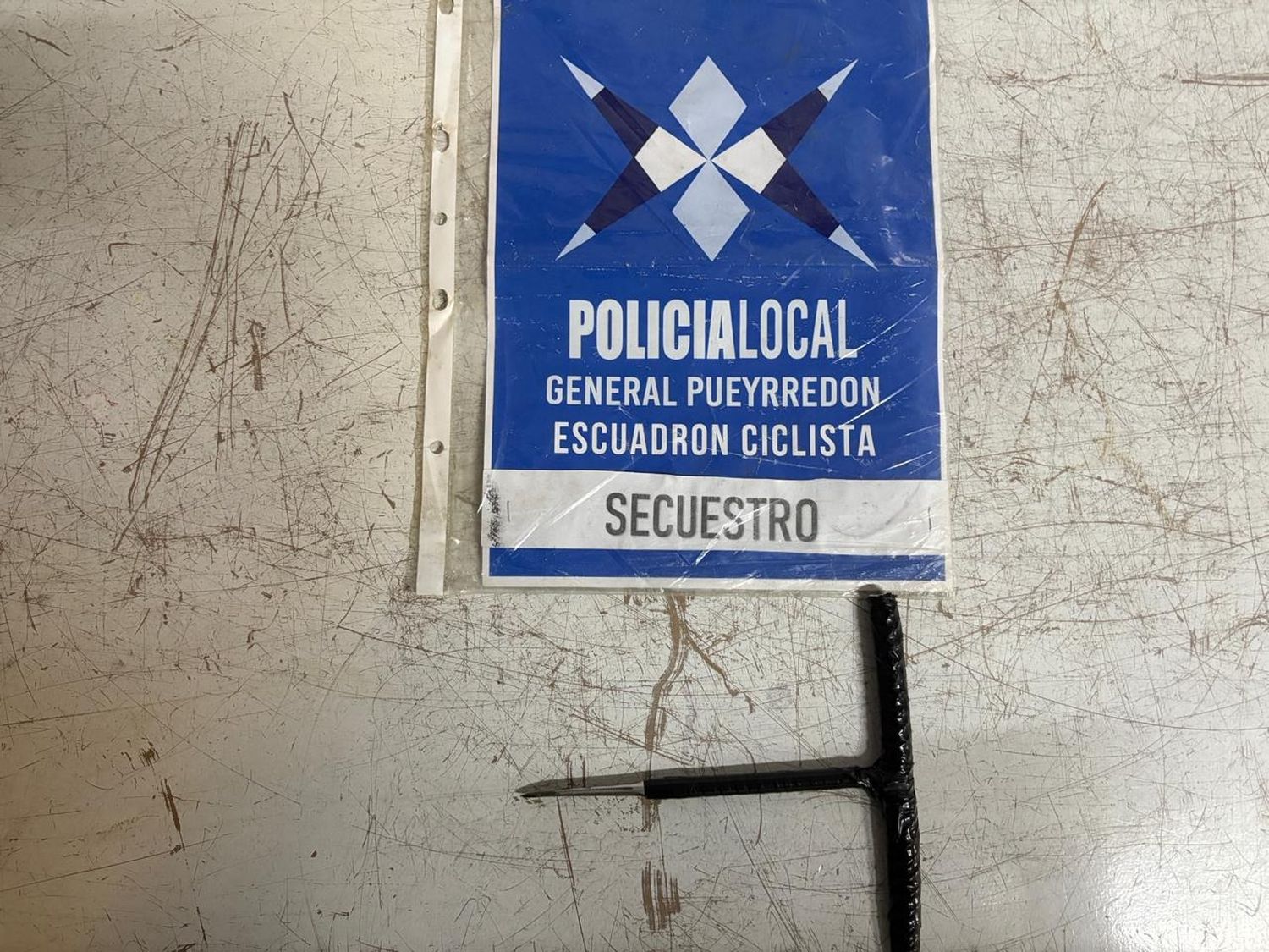 Cuando se dio a la fuga descartó la fuga secuestrada por el Escuadrón Ciclista.