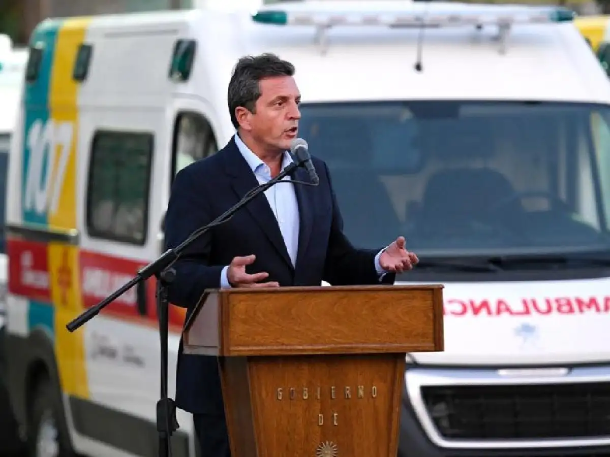 Massa: "El Estado debe invertir en infraestructura y no en jubilaciones de 800 mil pesos"
