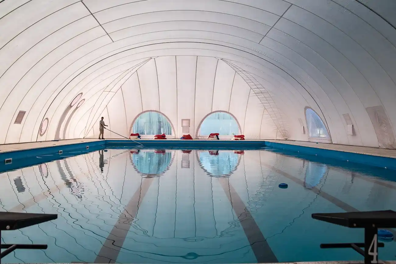 Marull marcará un hito en su infraestructura deportiva con la inauguración del natatorio municipal climatizado y cerrado, una obra integral que demandó una inversión de $172 millones de pesos