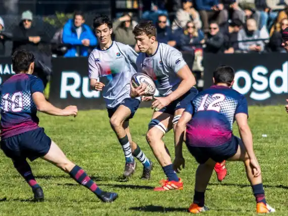 Cuatro tandilenses titulares en el debut frente a Santiago