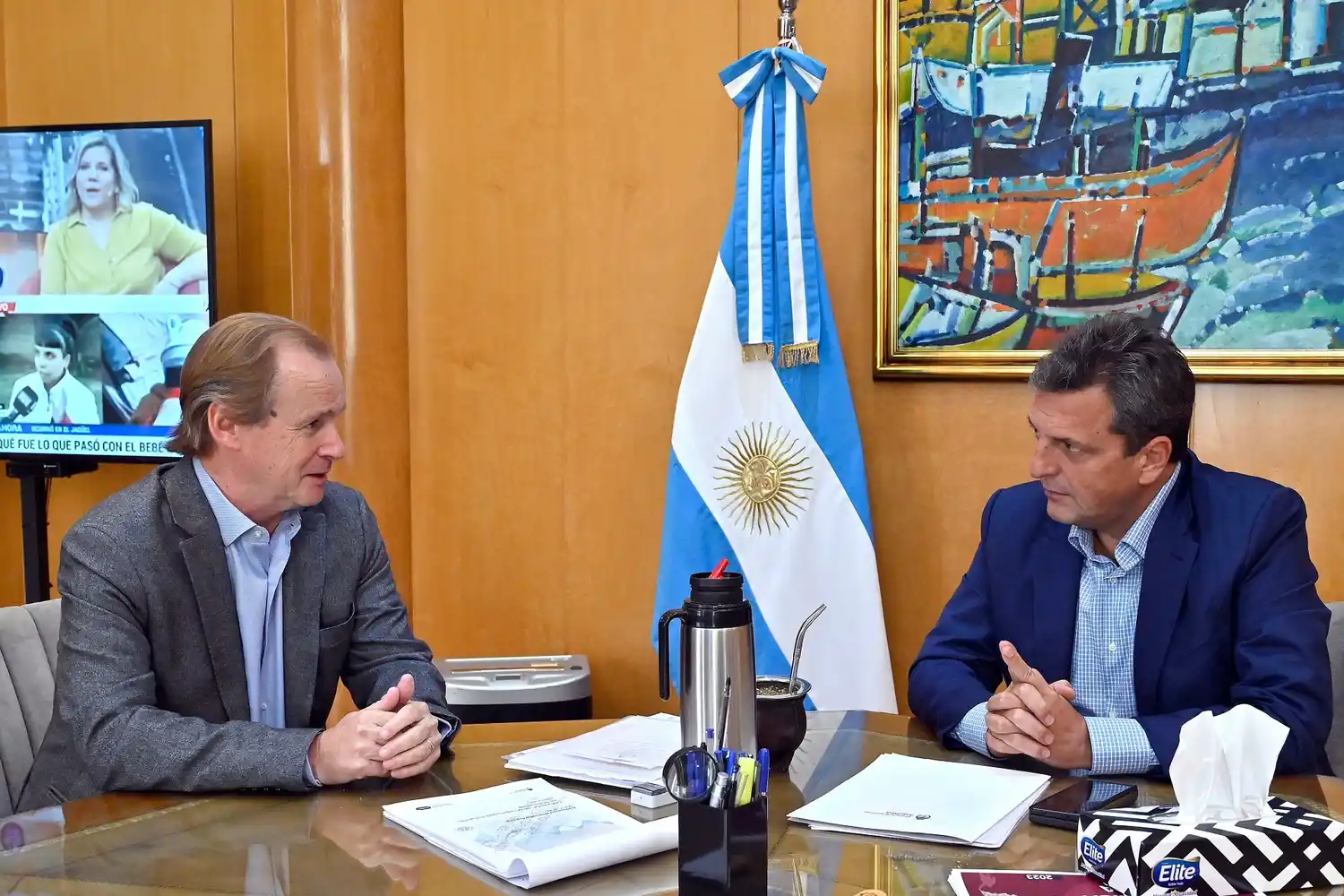 Bordet y Massa hacen efectiva la incorporación al dolar agro de productos de economías regionales
