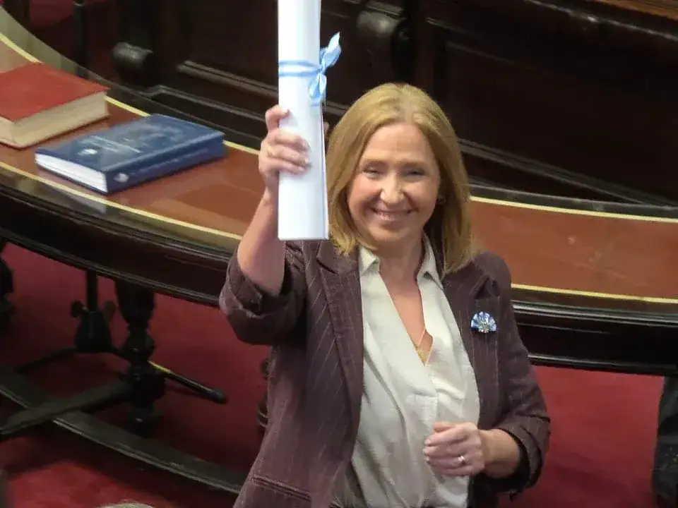 Luján Fiego asumió como senadora provincial en reemplazo de Guillermo Montenegro.