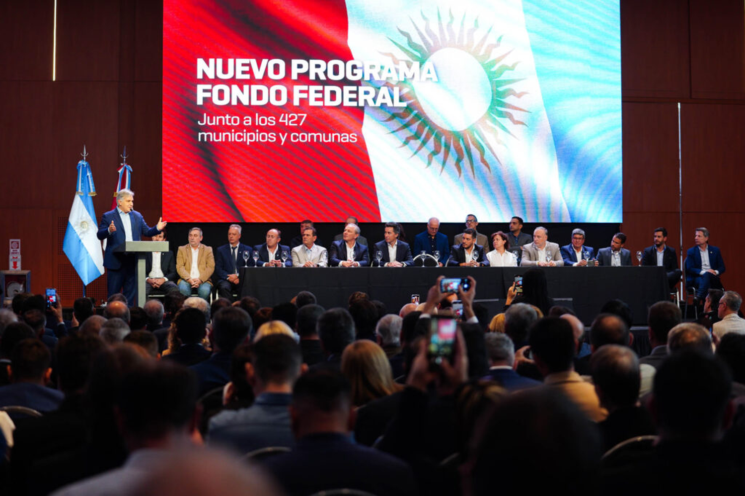 Llaryora firmó el Fondo Federal Cordobés