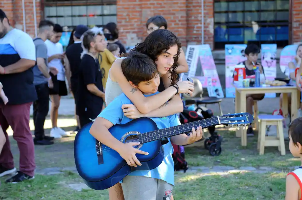 Semana Orgullosa: una barrileteada para visibilizar a las infancias diversas
