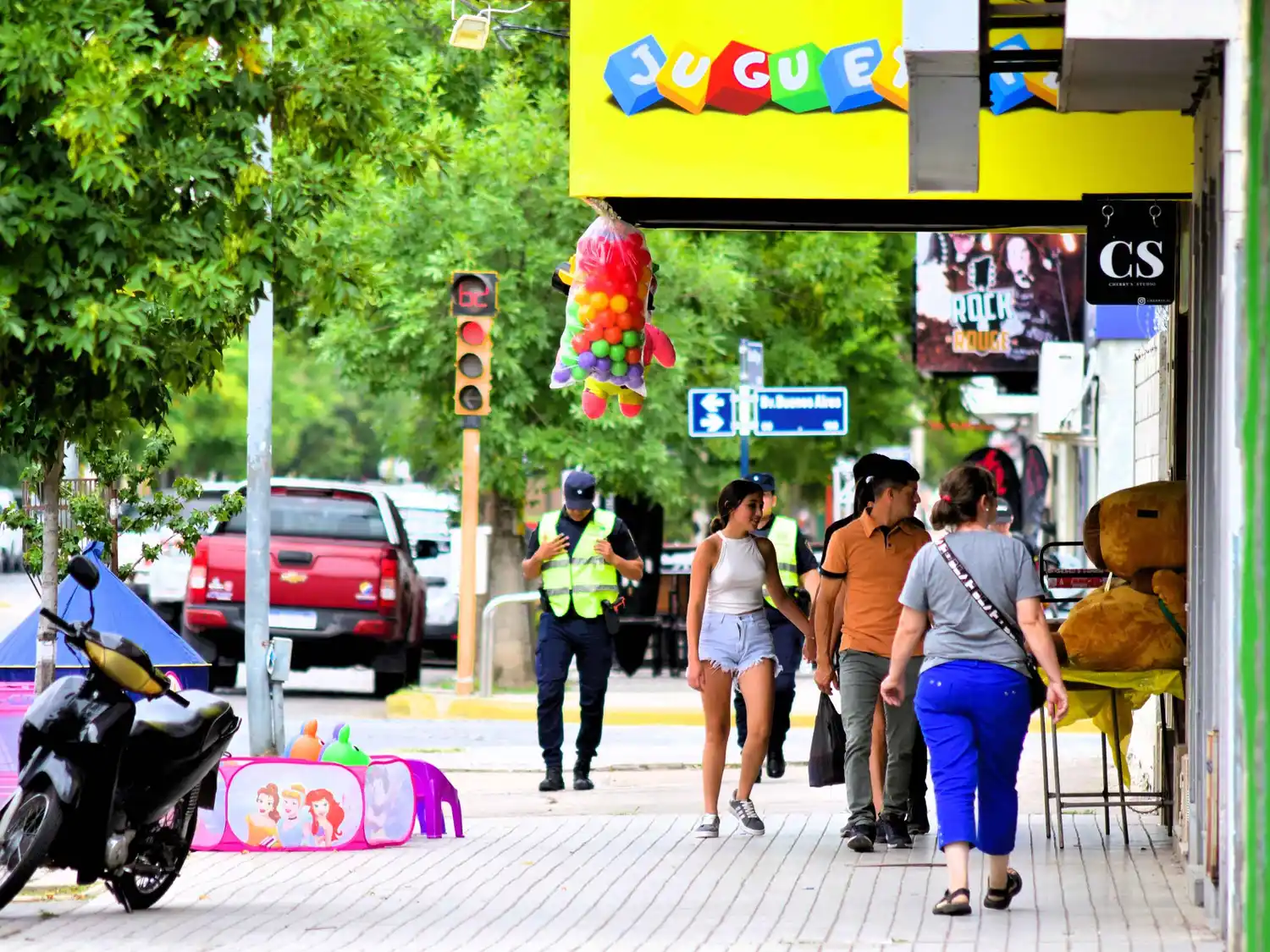 Las temperaturas elevadas continuarán hasta mañana