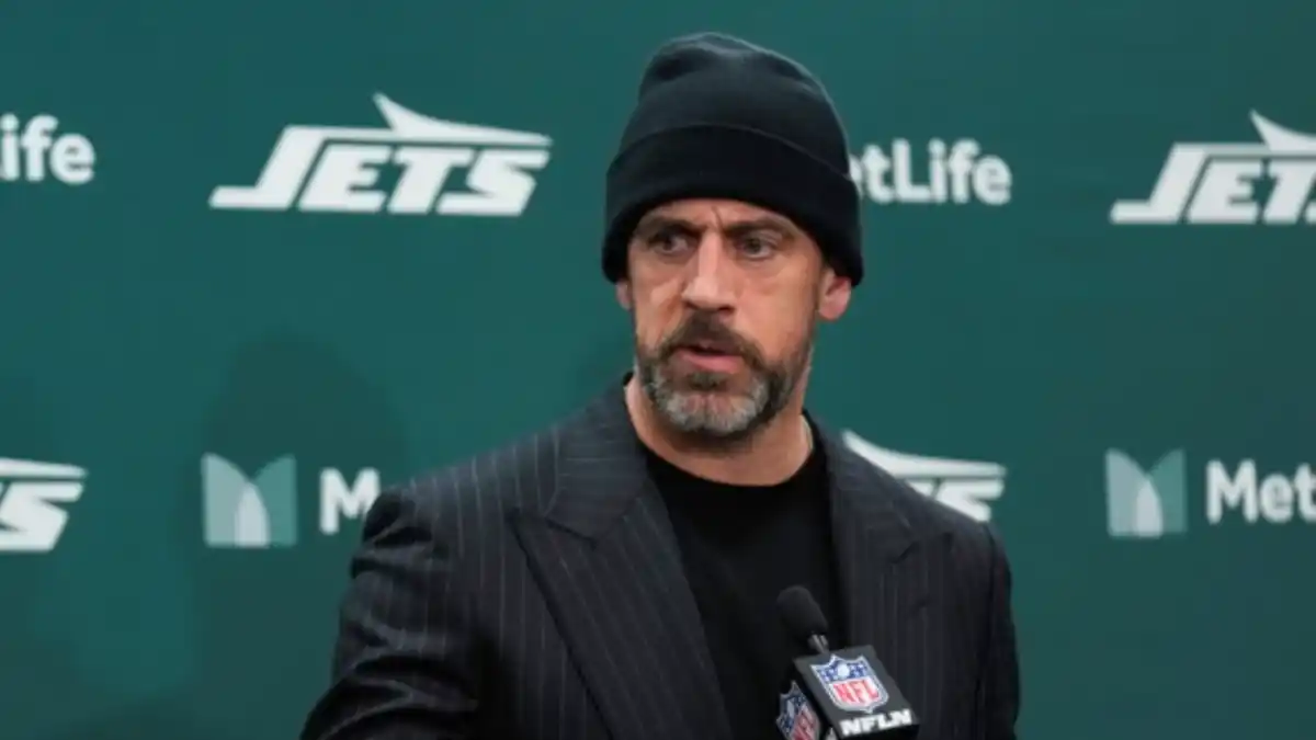 Rodgers no solo brilló en el campo, sino que también construyó un imperio financiero con contratos e inversiones.