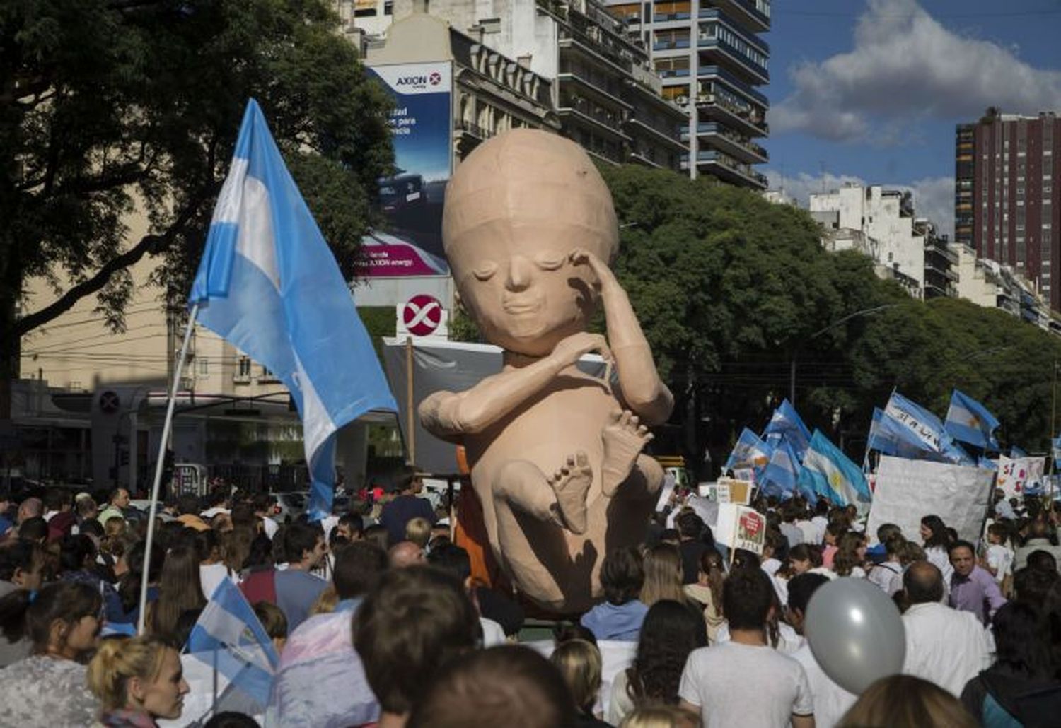 Antiabortistas quieren impedir la exposición del Ministro de Salud en el Congreso