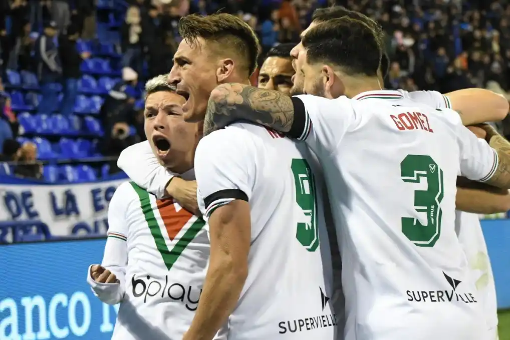 Vélez le ganó a Barracas Central en el debut en la Copa LPF y atesoró tres puntos de oro