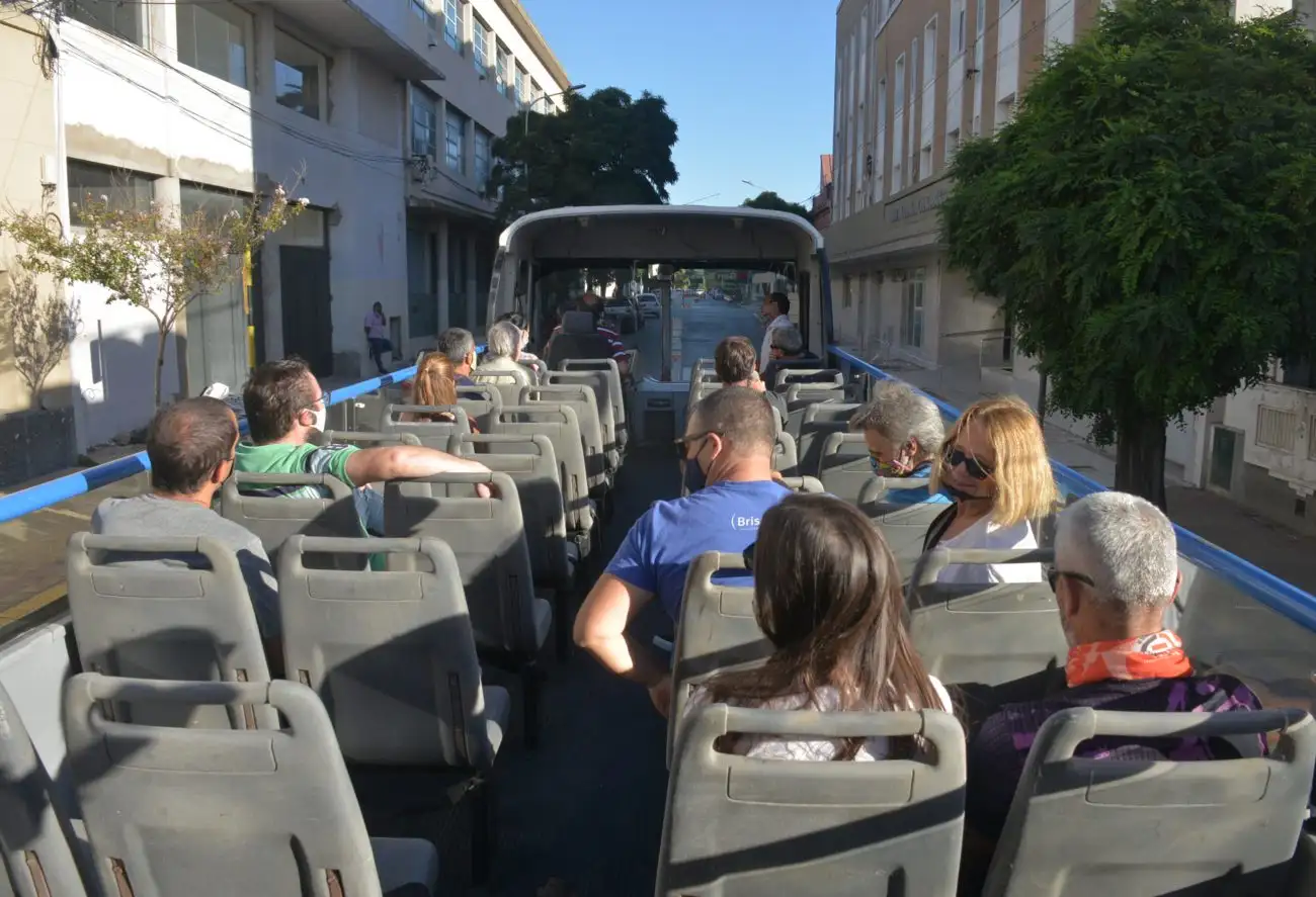 Realizó su primera recorrida el bus turístico 