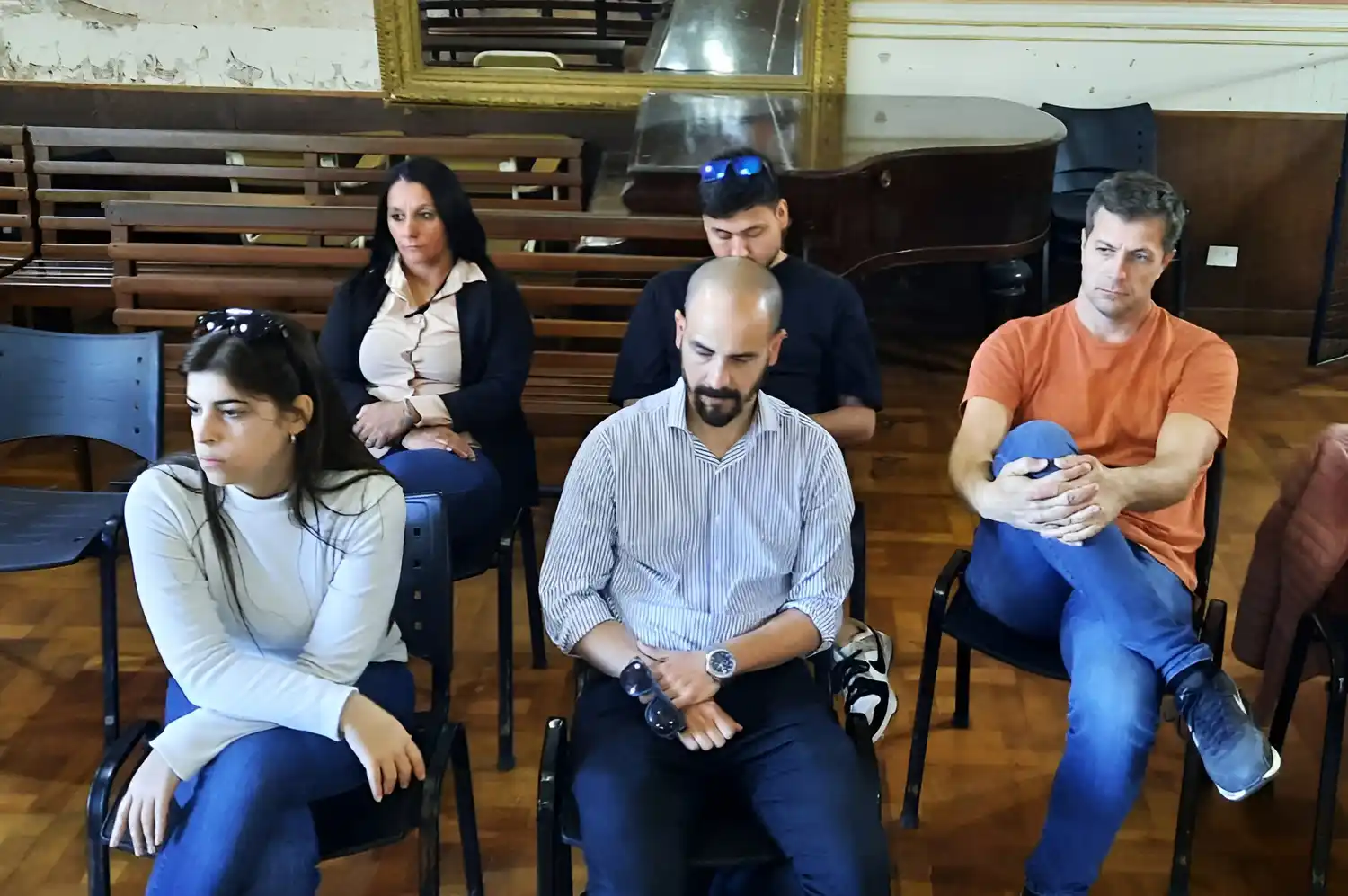 Los cuatro ediles electos por LLA presenciaron la sesión en el Salón Dorado.