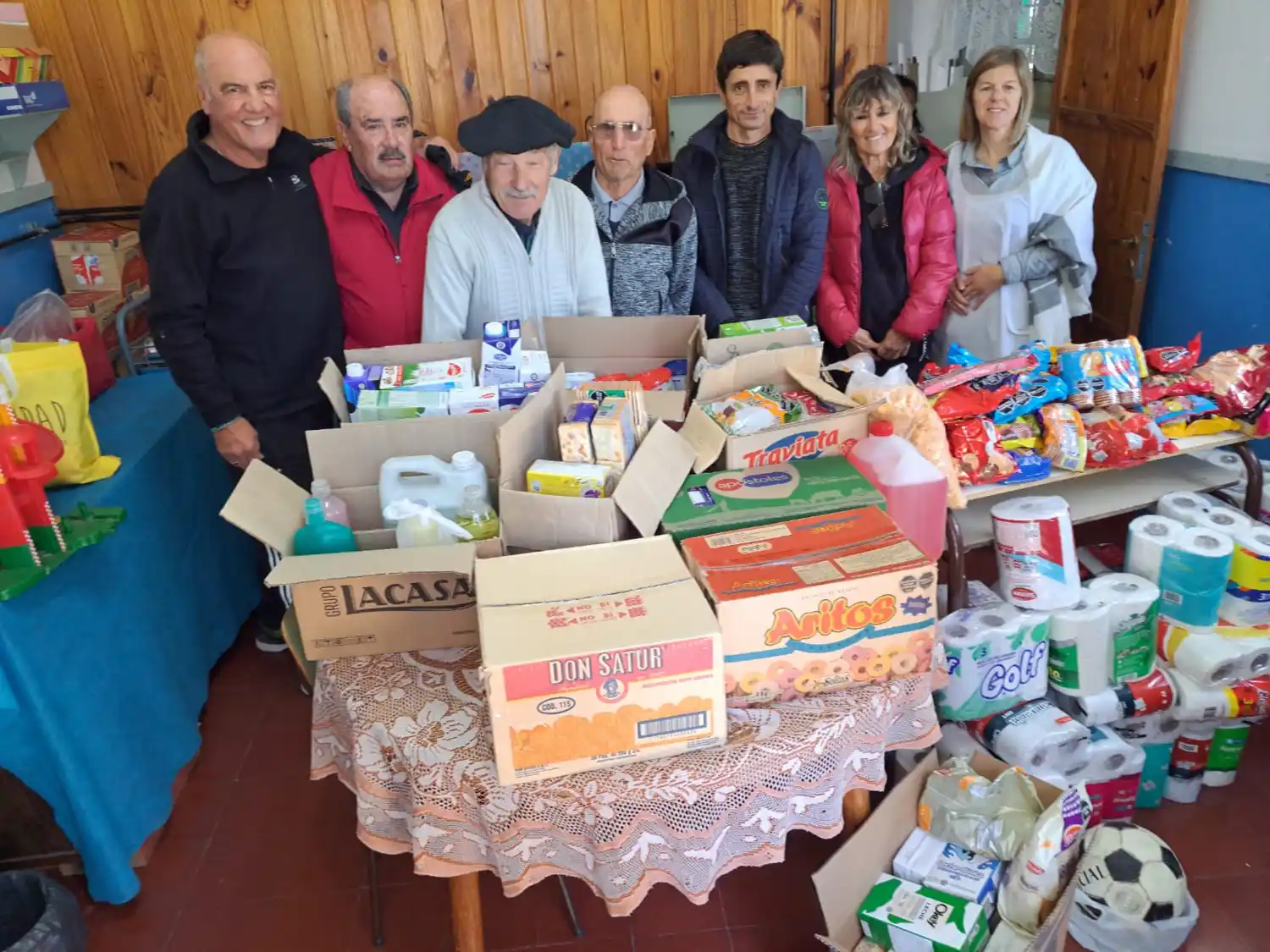 Bicisolidarios entregaron donaciones a escuelas rurales