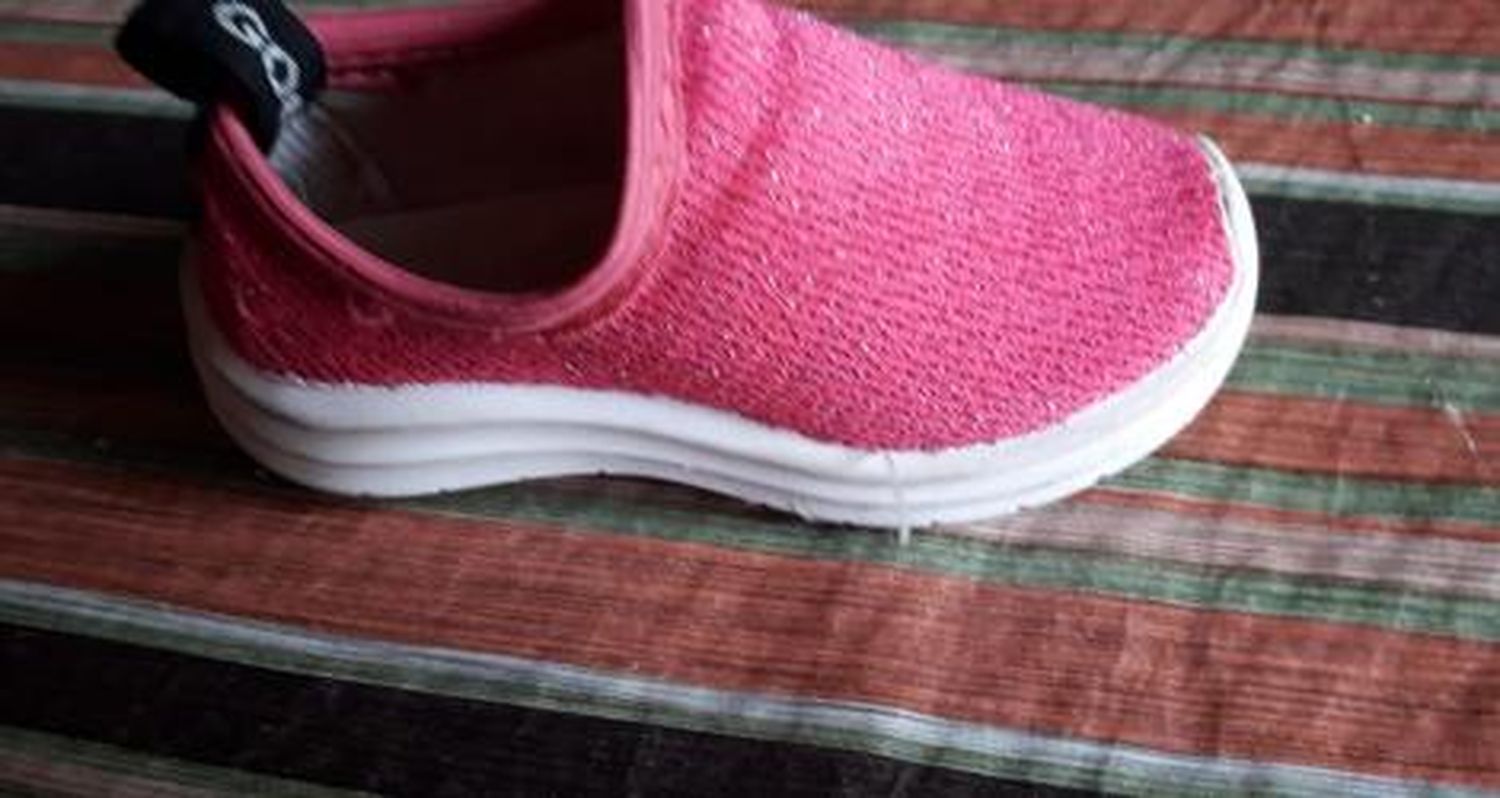 Buscan una zapatilla como esta