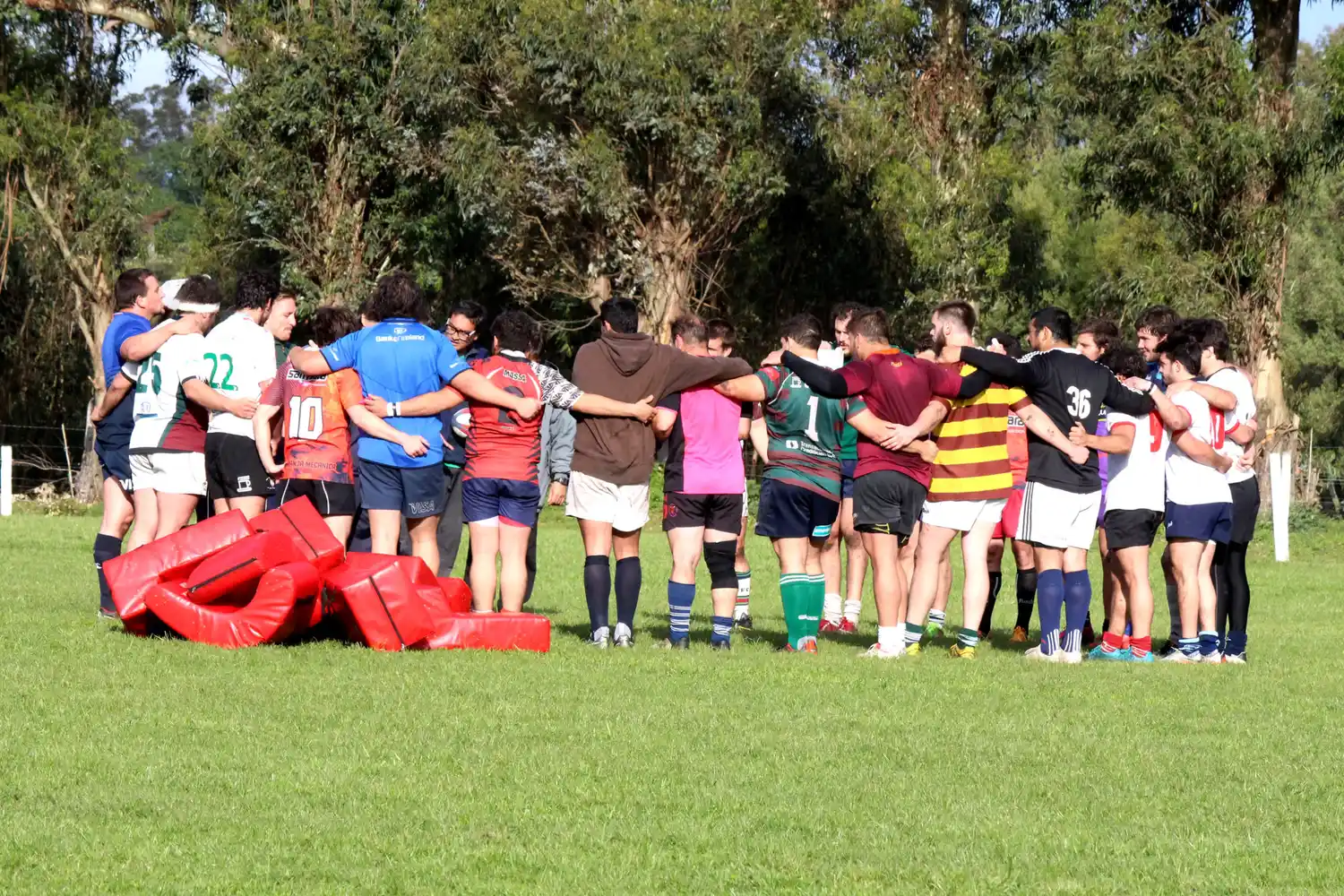 El Seleccionado Mayor se prepara para el debut