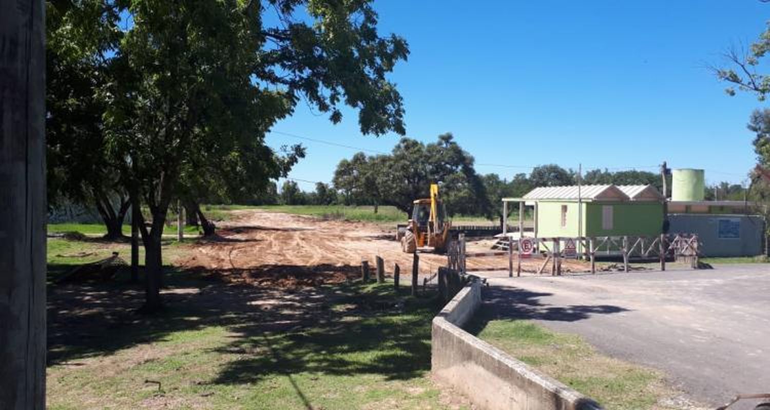 Retoman la obra en el exbalneario municipal y esperan finalizar en mayo