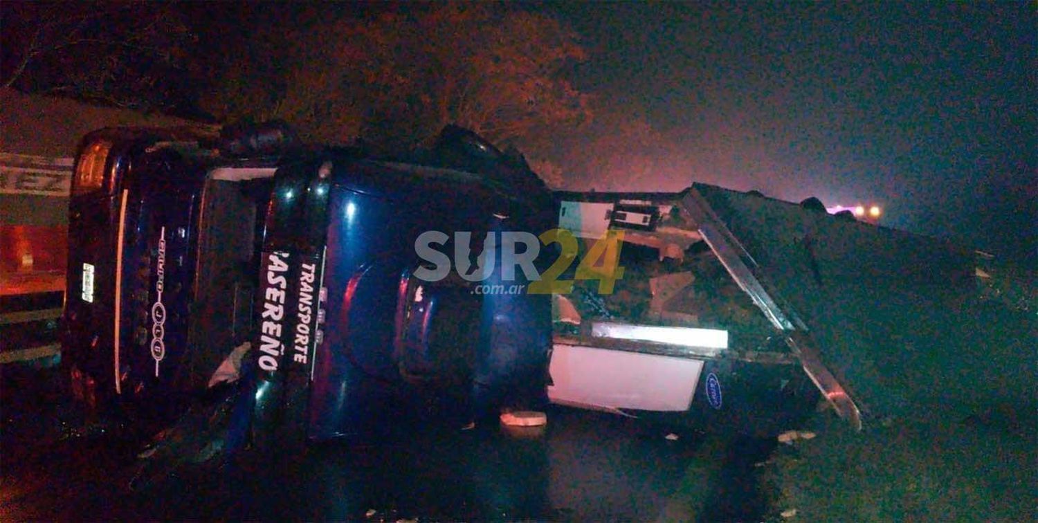 Un impactante vuelco de un camión en la autovía 19 bloqueó el tránsito 