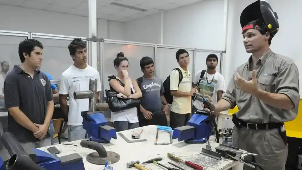 Capital Humano apunta a un esquema orientado a la formación y la inserción laboral.