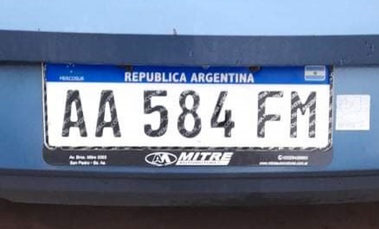 Patente AA 586 FM extraviada