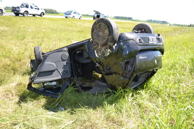 La abuela, la madre y los dos hijos protagonizaron un vuelco en la Autovía 
