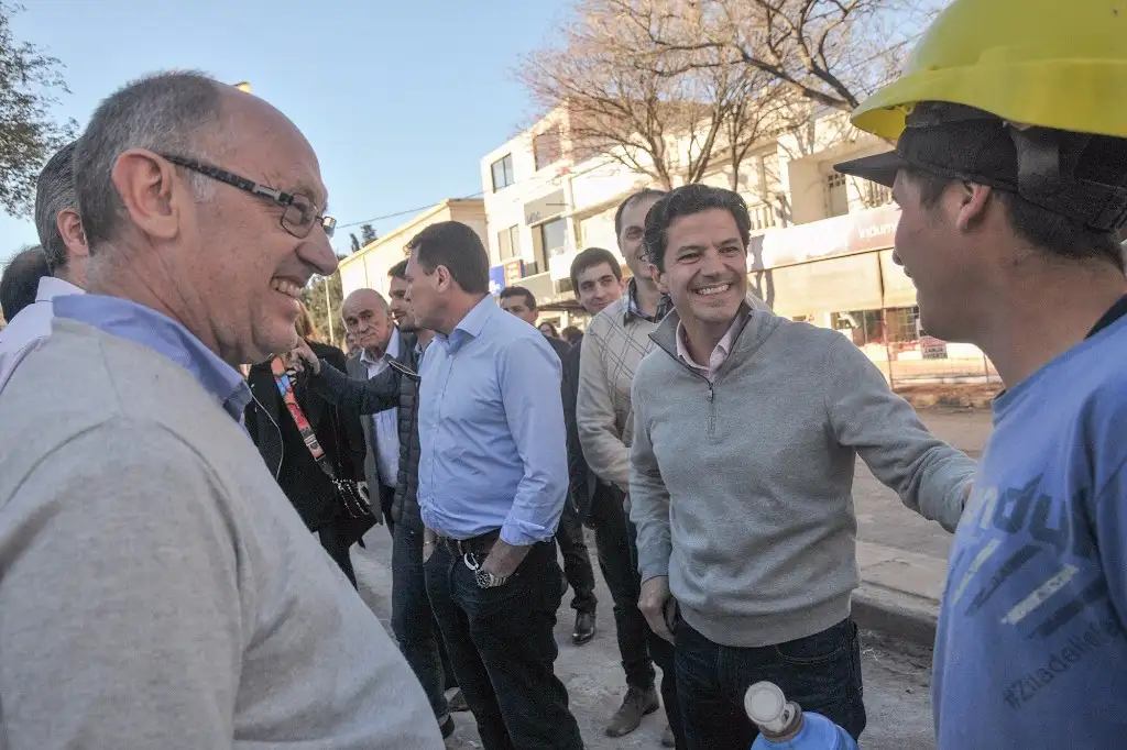 “Hay que reducir los impuestos para alentar la producción”