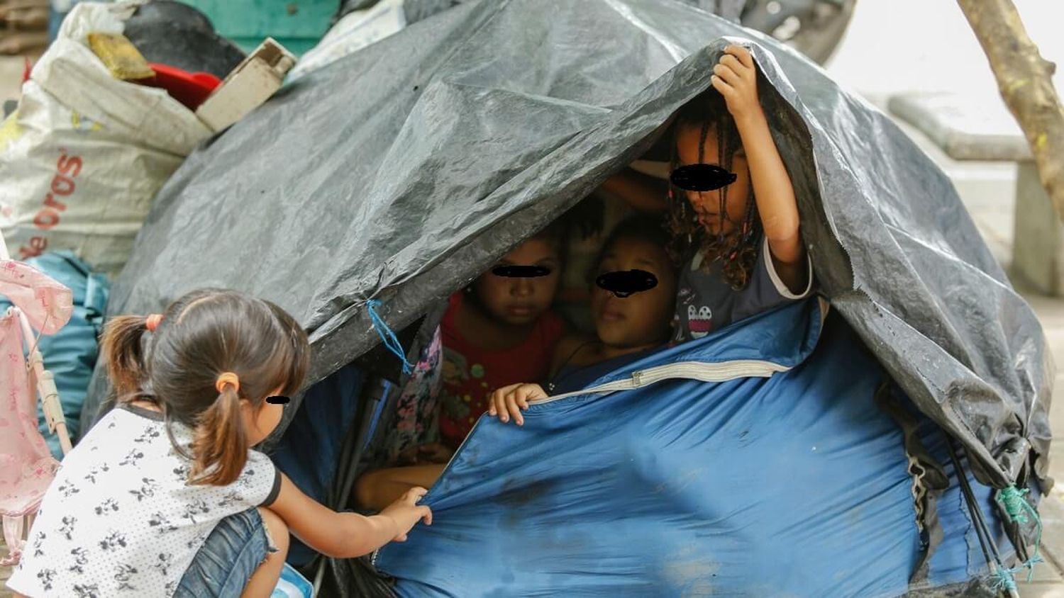 «NO SABEMOS NADA DE MI SOBRINO»: familiares de un pequeño de 5 años «detenido» en Curazao exigen su liberación