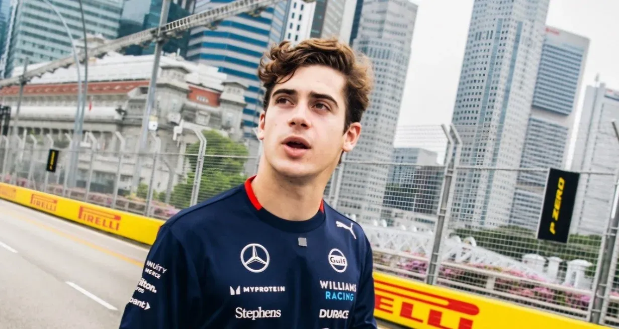 El calor y la humedad, no afectaron en absoluto a Franco Colapinto en su debut en Singapore.