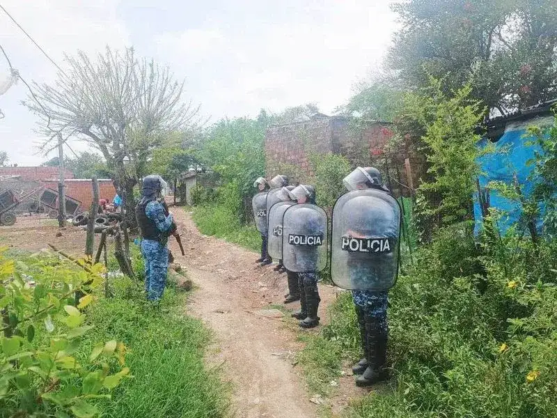 Un hombre detenido por violencia de género,
le secuestran un arma de fabricación casera