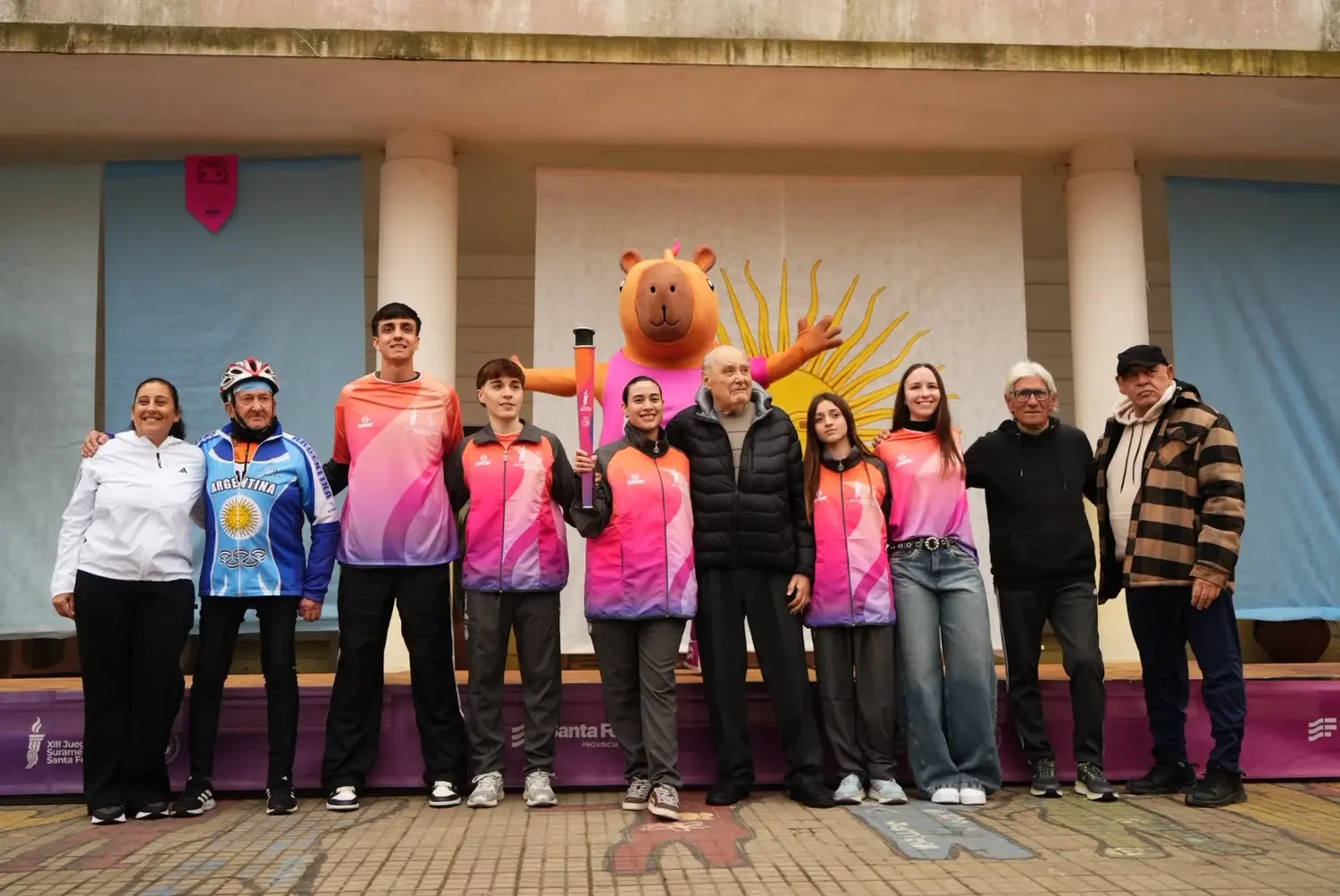 La Antorcha Suramericana recorrió Gálvez y Coronda y este domingo llega a Santa Fe