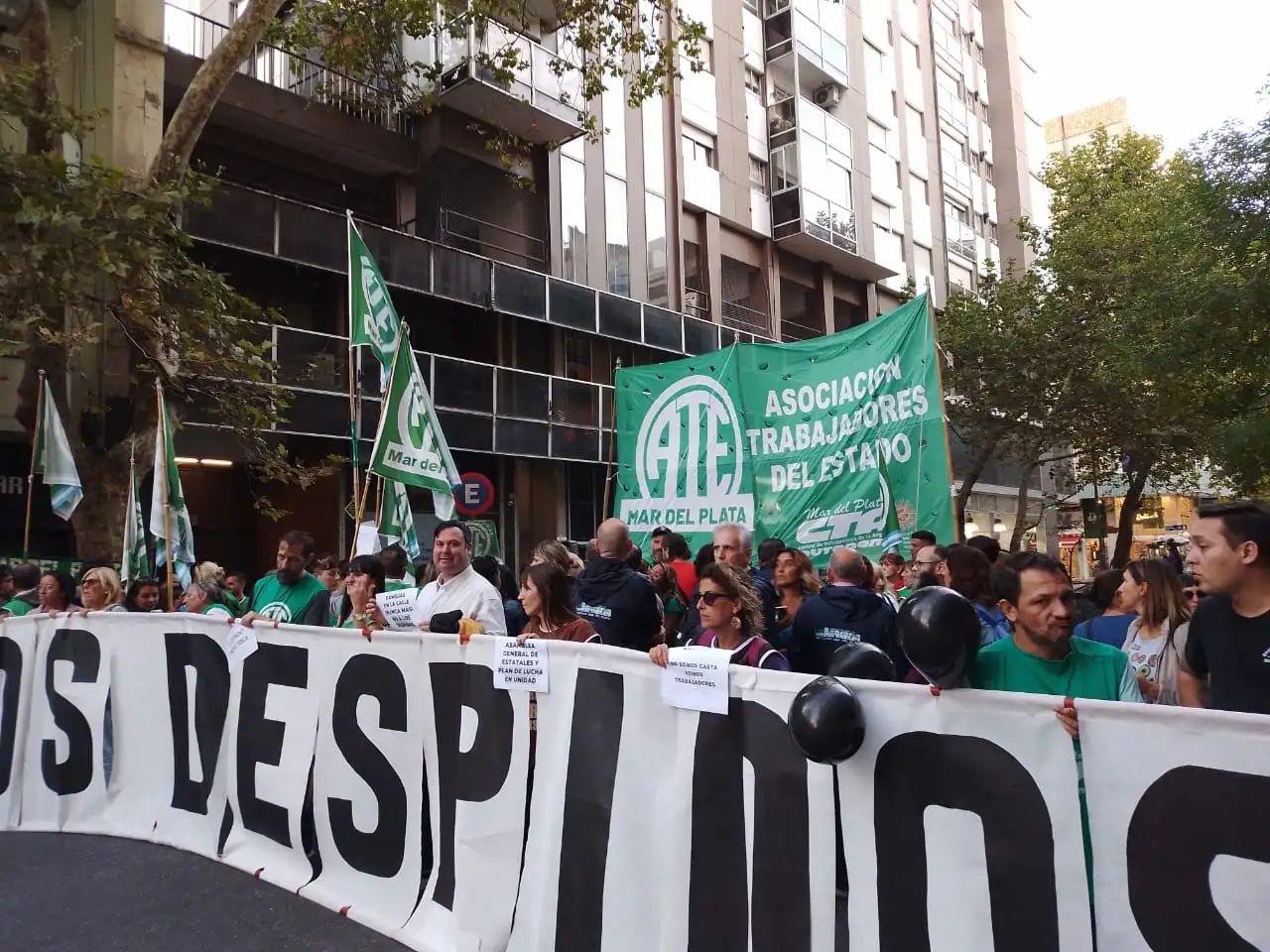 Dijeron que el sindicato estará en la calle representando y que resistirán a “las políticas hambreadoras” que lleva adelante el Gobierno nacional.