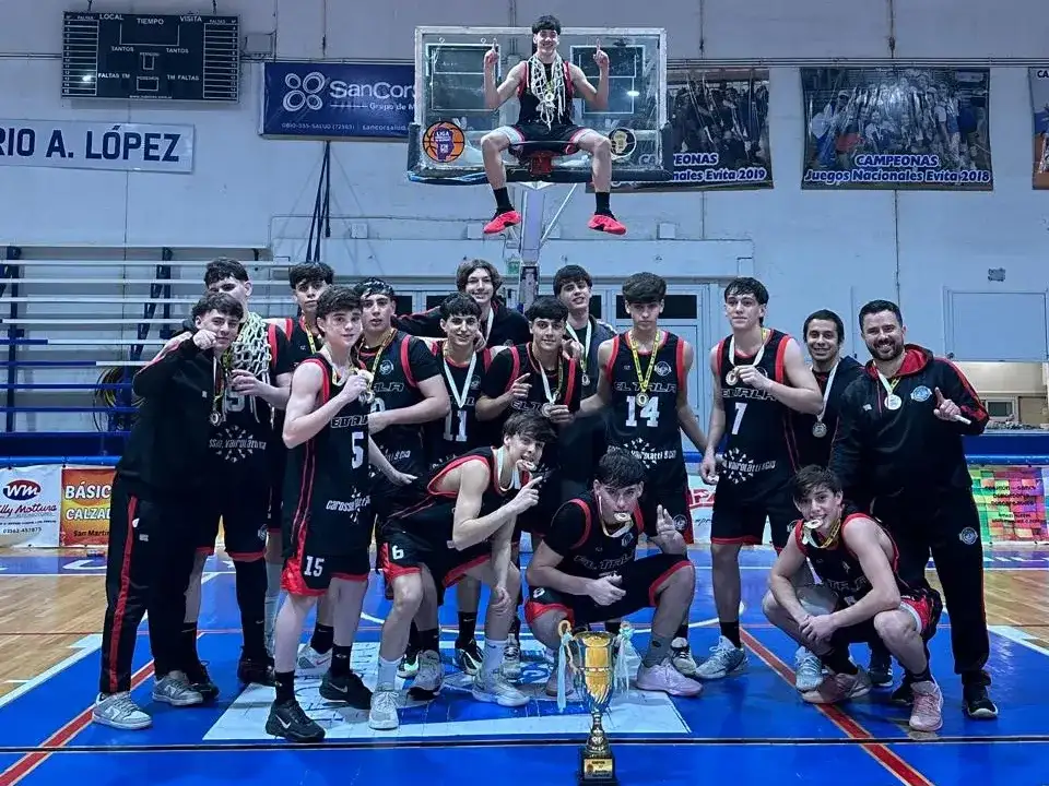El Tala volvió a festejar: se consagró campeón del Apertura U17 de la Asociación de Morteros