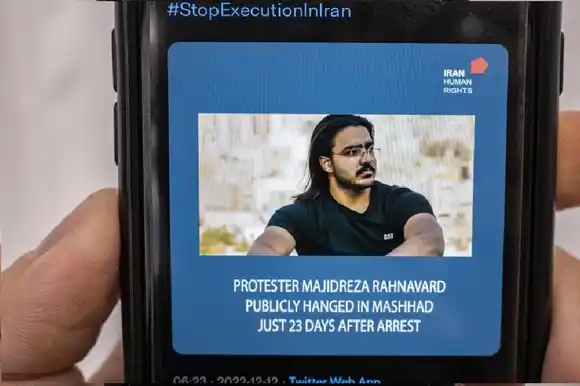 IRÁN EJECUTA al segundo procesado por las protestas