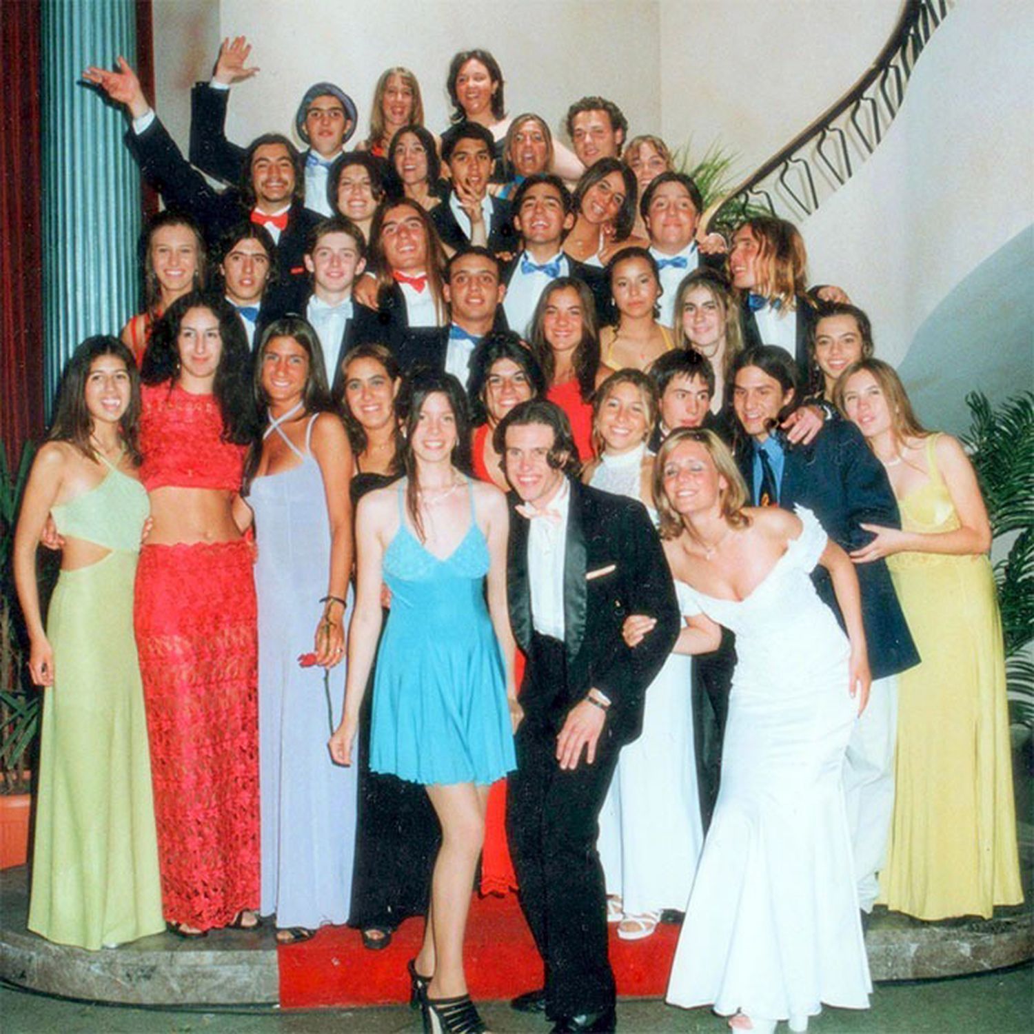 En la escalera. Uno de los grupos de la década del 90 en Rivadavia