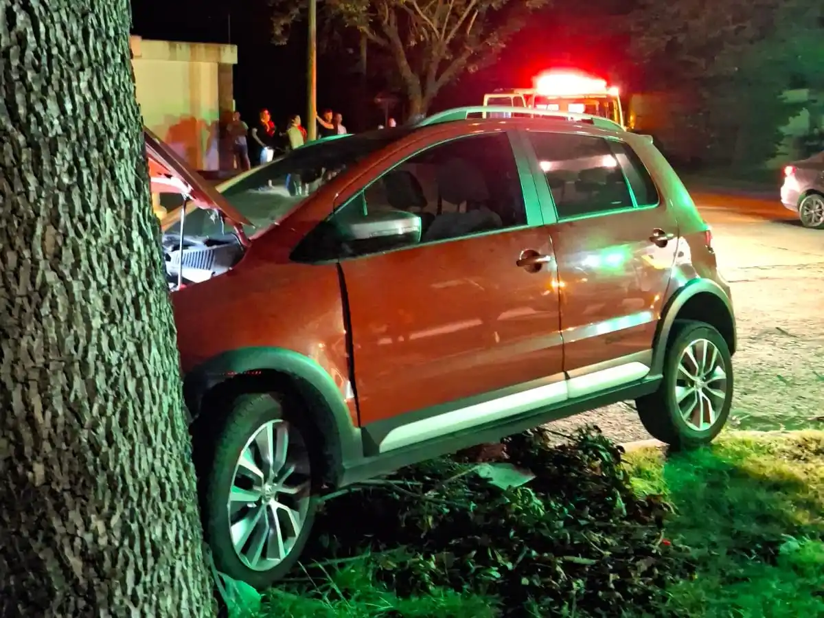 La mujer solo sufrió un pequeño golpe.