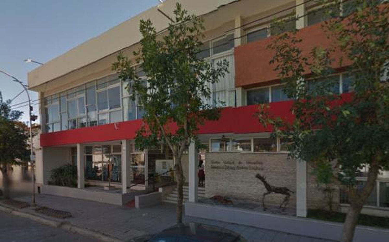 Santilli dictará un seminario de destilación de textos