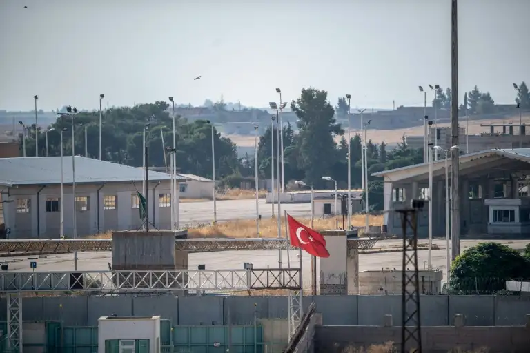 Turquía, “lista” para la operación militar en Siria pese a las amenazas de Trump