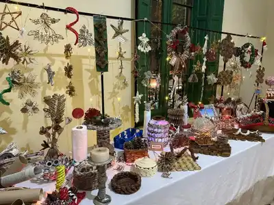 Cierre del año para los talleres municipales de cestería y corte y confección