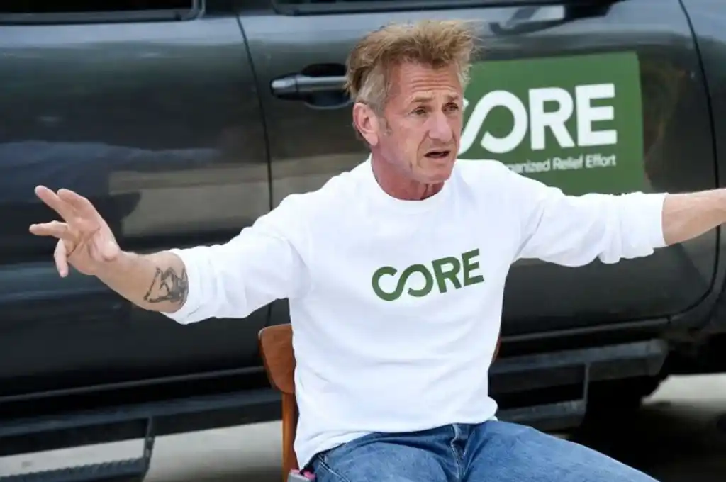 Escándalo: denuncias por acoso sexual y malversación en la organización benéfica de Sean Penn