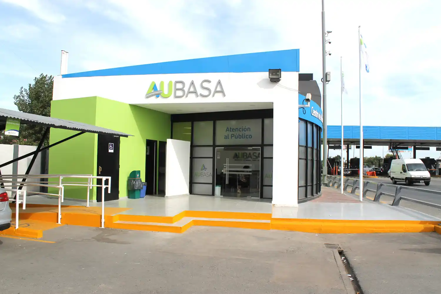 "Es ridículo": en Provincia explotaron contra Nación por dejar afuera a AUBASA y anunciaron que impugnarán la licitación