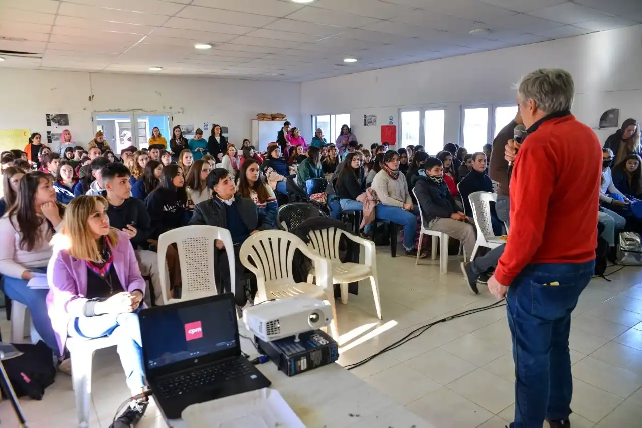 Más de 120 estudiantes participaron del encuentro distrital y regional del Programa Jóvenes y Memoria en Chascomús