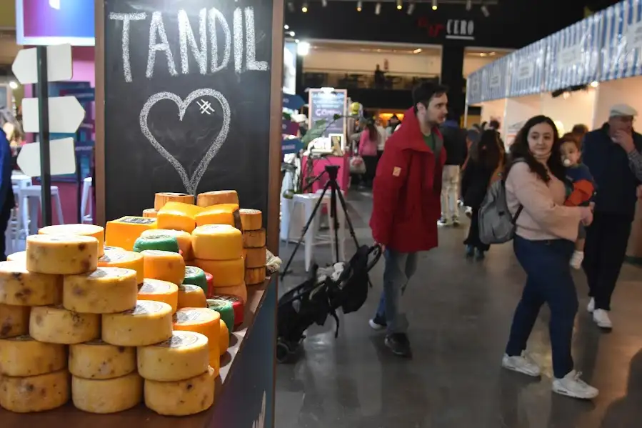 Tandil presente en la feria "Caminos y Sabores"