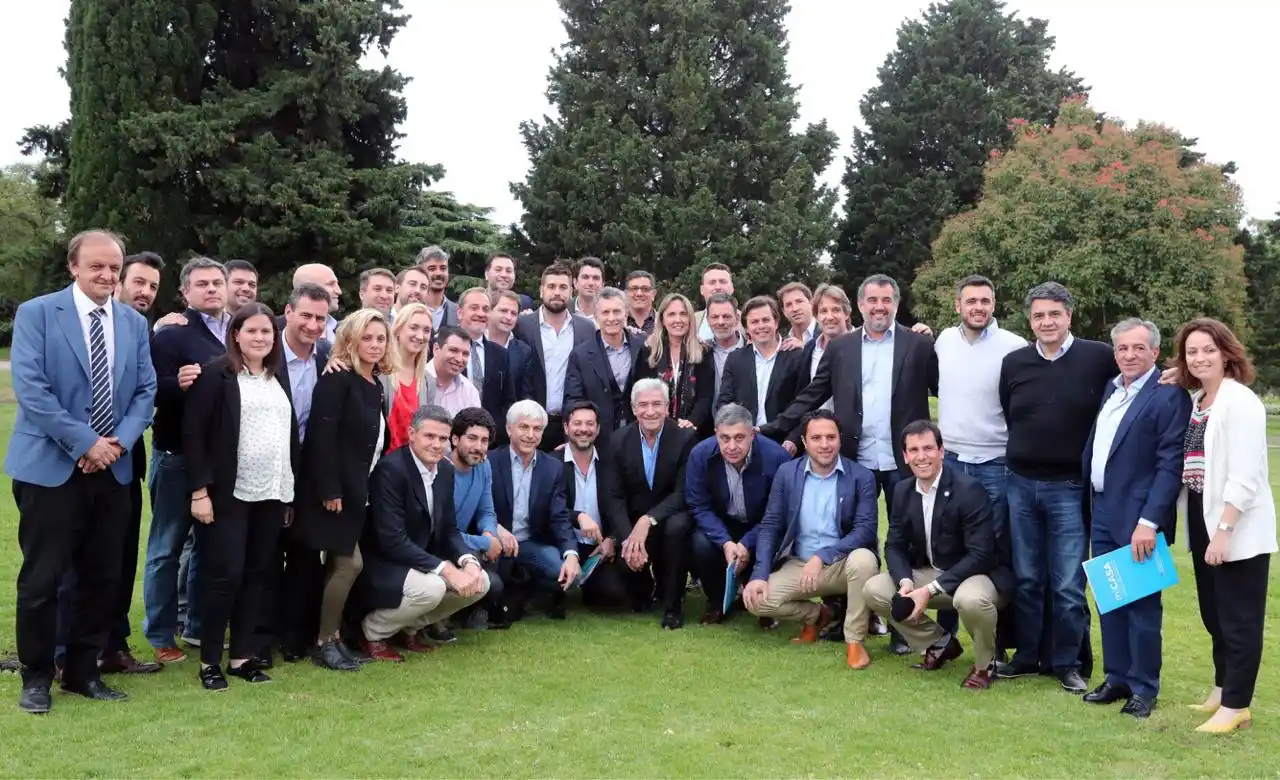 Macri recibió en Olivos a los "sin tierra" de Cambiemos de la primera y tercera sección con miras a 2019