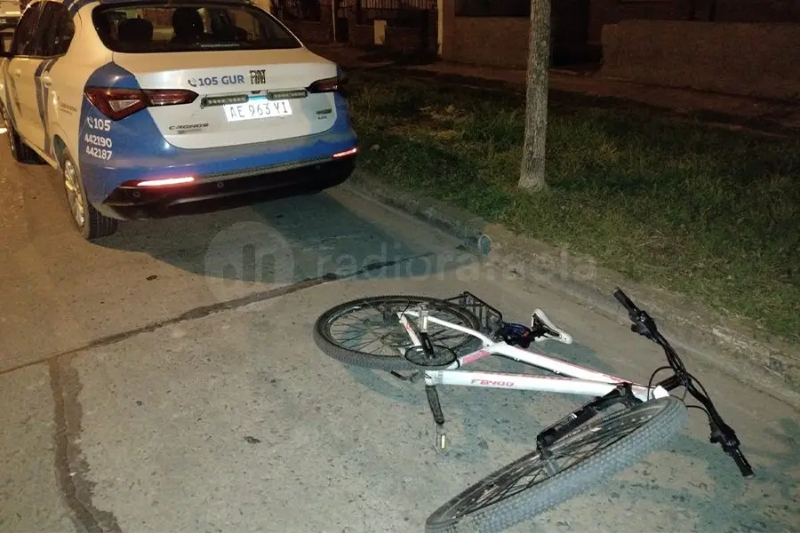 Interceptada por dos delincuentes, le robaron la bicicleta y una mochila